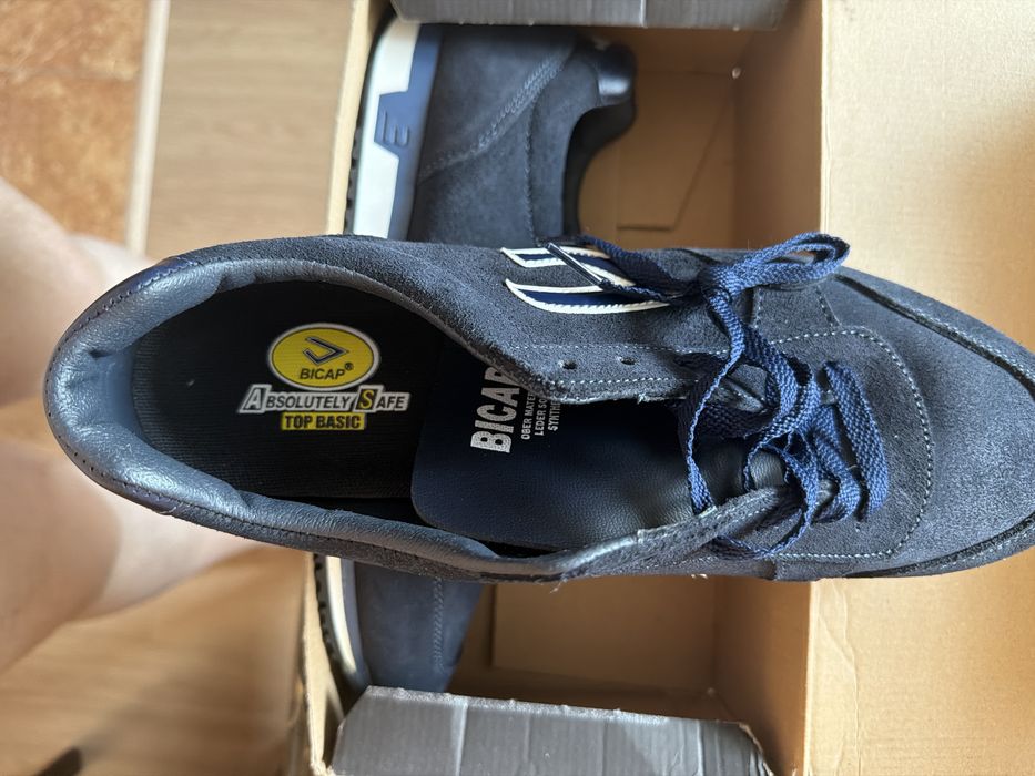 Продам рабочие красовки .45раз.