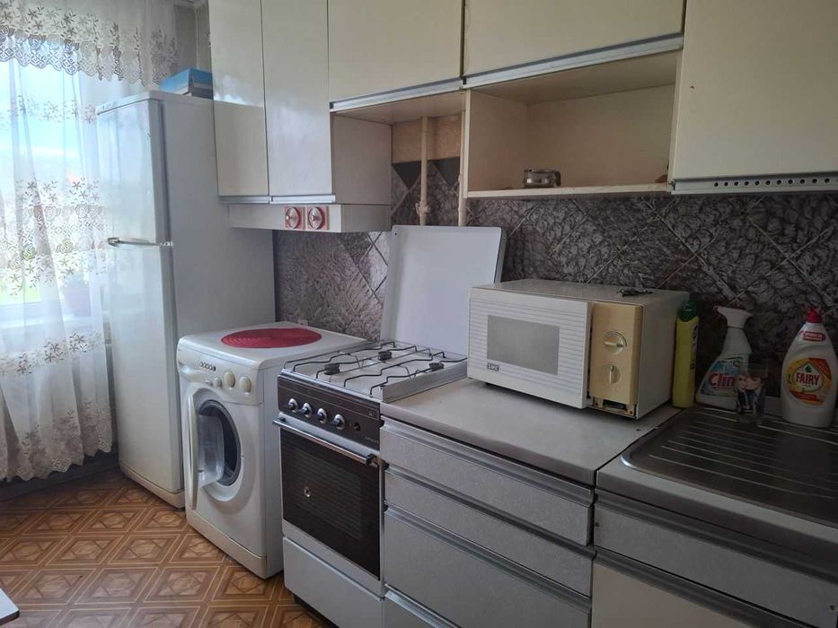 Дава се под наем Двустаен апартамент в София, Гоце Делчев - 64 кв.м за 325 € - Снимка #2