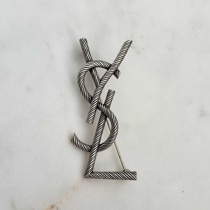 Brosa Y S L Icon - Argintiu