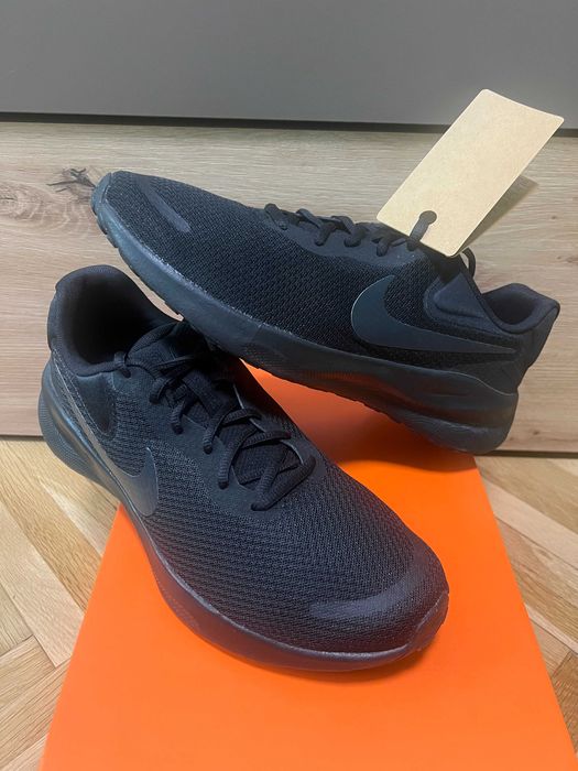 nike REVOLUTION 7 мъжки маратонки номер 44,5