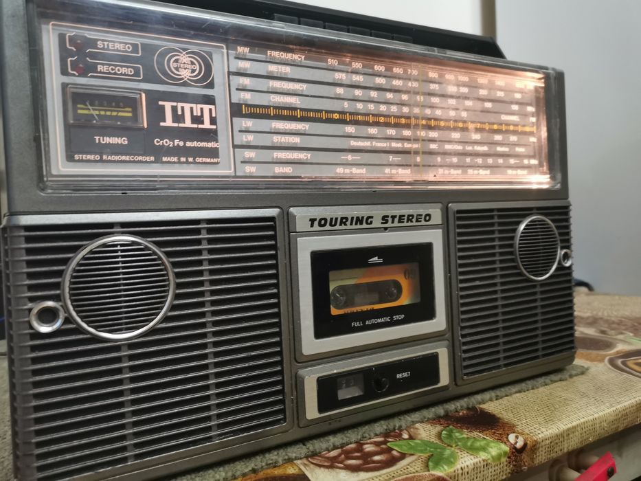 TOURING radiocasetofon ITT