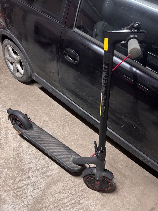 Електическа тротинетка Xiaomi Electric Scooter 4 Pro