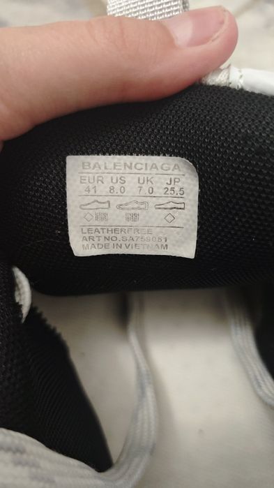 Balenciaga 10 xl