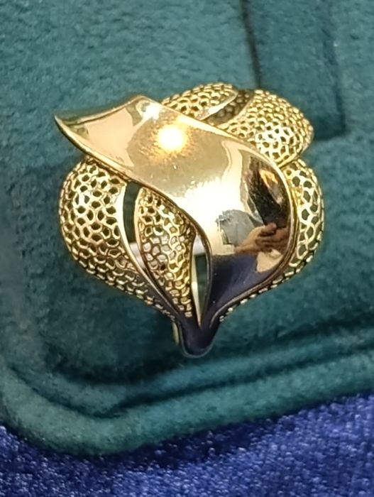 Золотые кольца , тилла узук проба 585, вес 3,97 гр  .