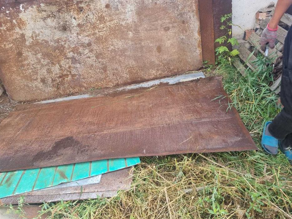 Листы железа цельные