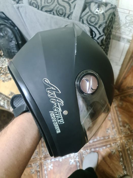 Продам мото-шлем Ak