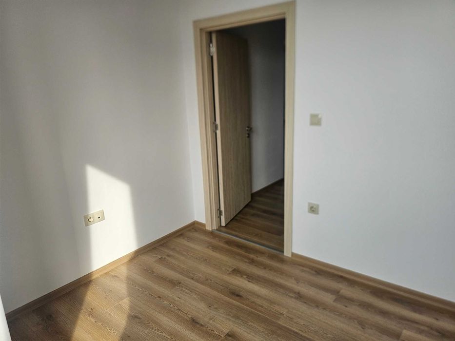 тристаен апартамент след основен ремонт