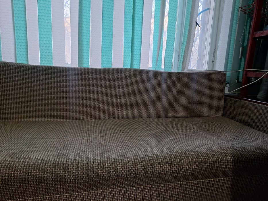 продаётся диван.