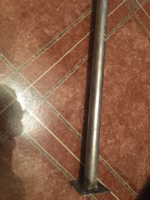 Турник дверной железный