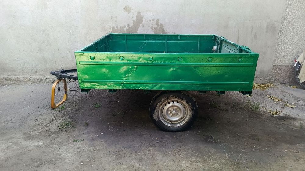 Грузовой прицеп.