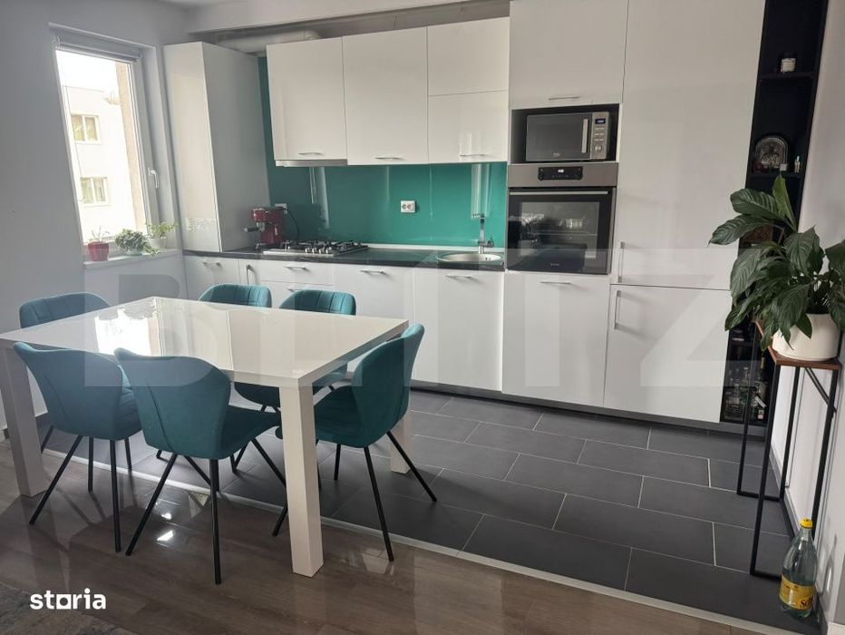 Apartament 3 camere, 71 mp, zona Teilor