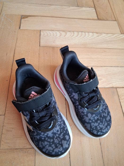 Маратонки Adidas