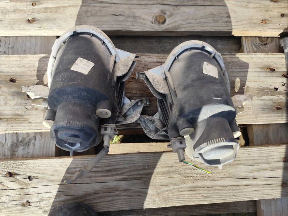 Халогени Пежо 206