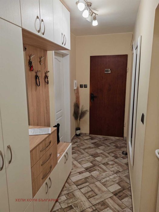 Продава се Тристаен апартамент в Русе, Център - 108 кв.м за 850 €/кв.м - Снимка #15