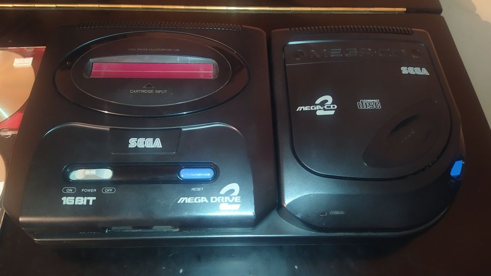 Sega mega cd2 + megadrive 2 japan