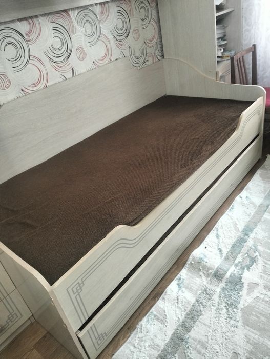 Продается тахта раздвижная