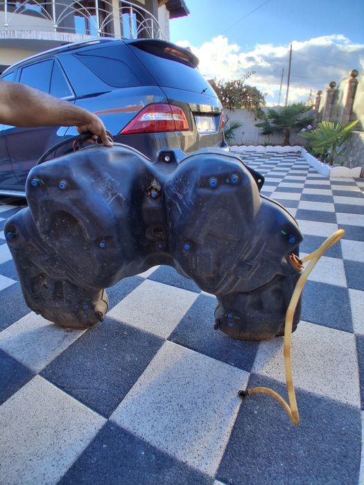 Rezervor de mercedes ML 350 motor 3L motorină