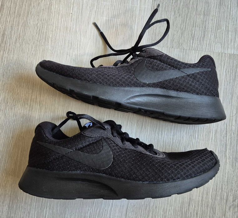 Черни унисекс маратонки Nike (номер 40) - Отлично състояние