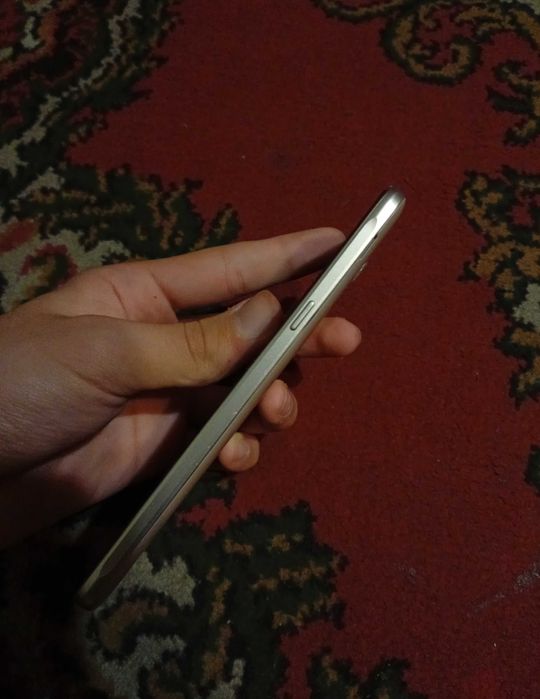 Samsung galaxy 7j 2016