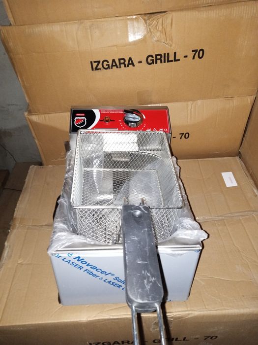 Fast food fast foot fireturnitsa friturnitsa fereturnitsa friturnitsa