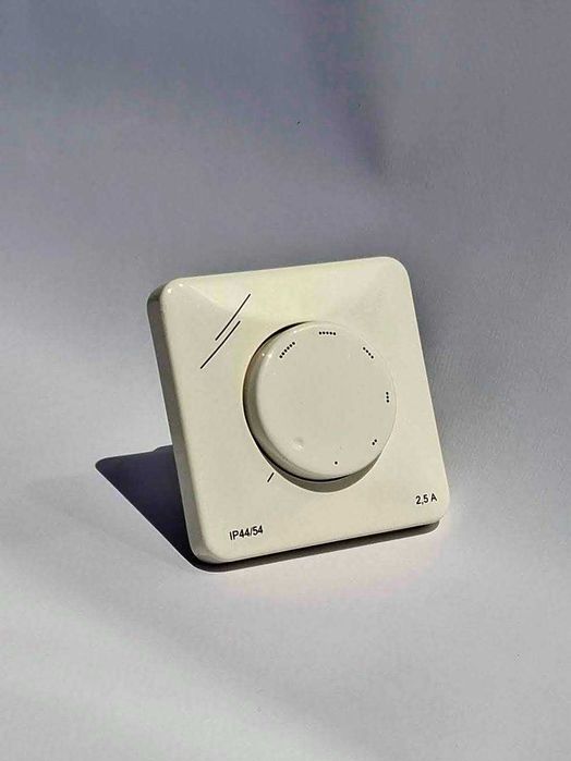 Регулатор за вентилатор монофазен 2,5 А