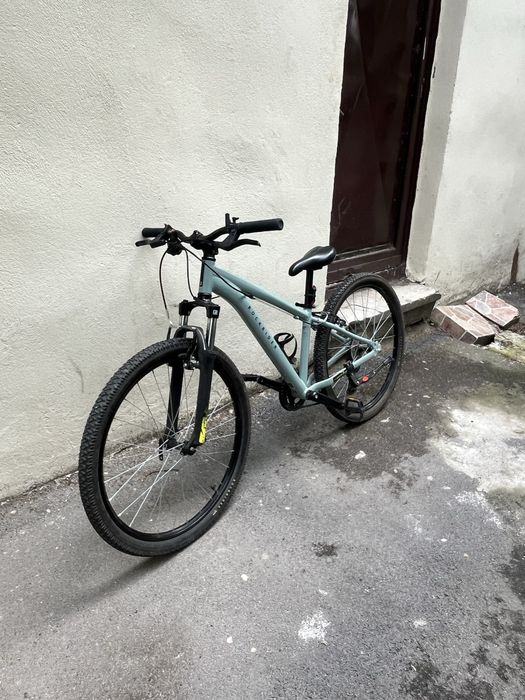 Rockrider ST500.