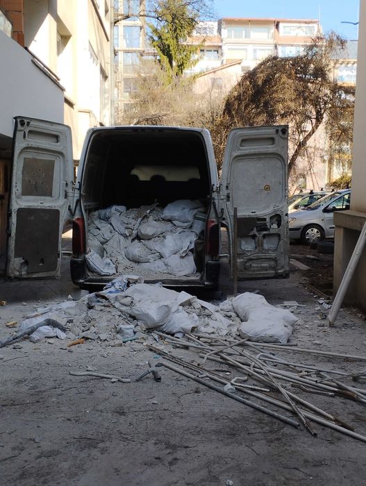 Хамалски услуги в София почистване на апартаменти тавани мазета