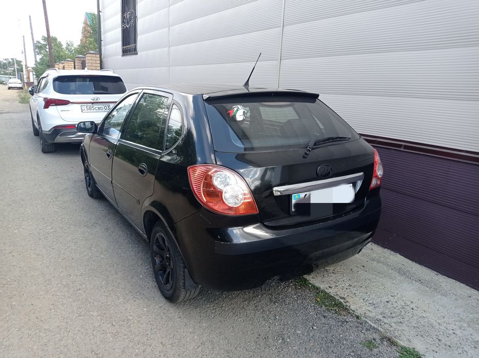 Лифан Бризз в отличном состоянии.