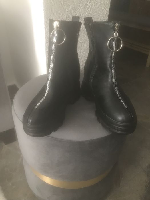 Botine damâ,marimea 38,purtate