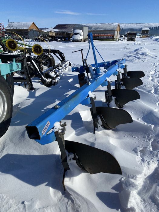 Продам плуг плн 5-35