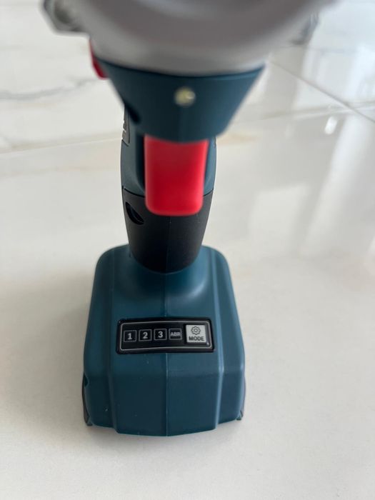 Cheie de impact Bosch Professional GDS 18V-350 – NOUĂ, nefolosita