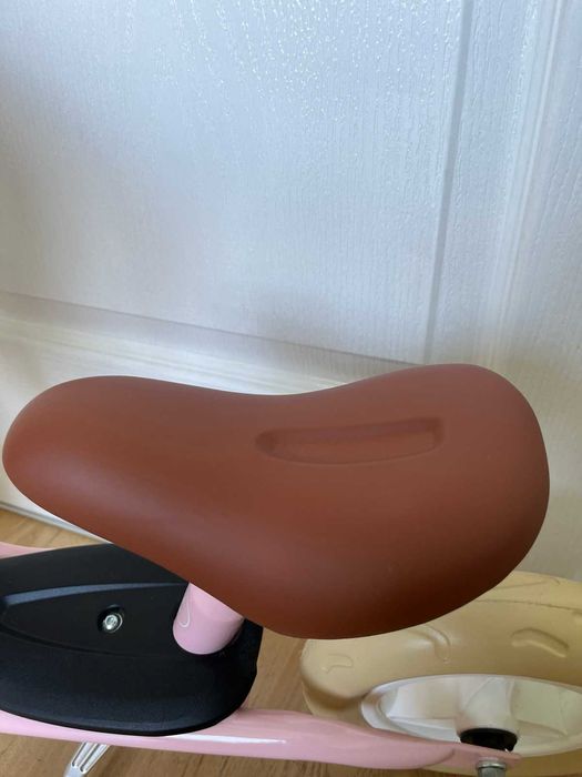 Ново розово баланс колело "PUKY" с кошница, произведено в Германия