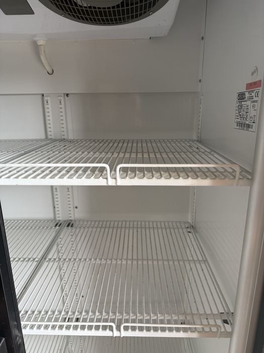 Хладилник витрина