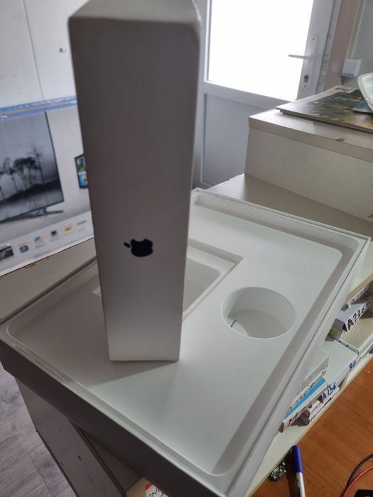 Cutie originala MacBook Pro 2017 A1708