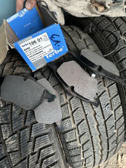 Передние тормозные колодки Ferbe
