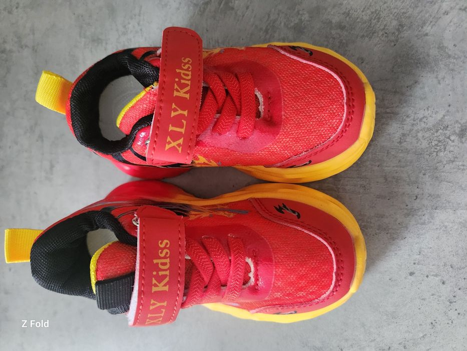 Adidași Cu luminițe 20-21