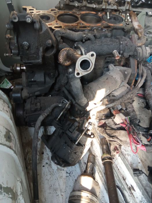 Продава се на части Рено Трафик