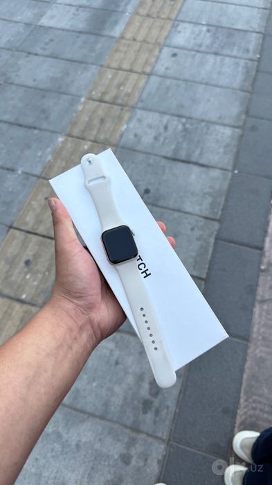 Apple Watch SE 2 Starlight