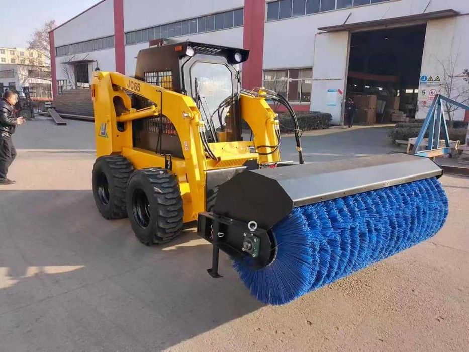 Универсальный мини-погрузчик FORLOAD модель JC60