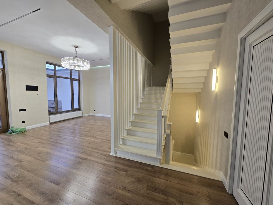 Никитина продаётся новый евро дом 2,5-соток 9-комнат!!!