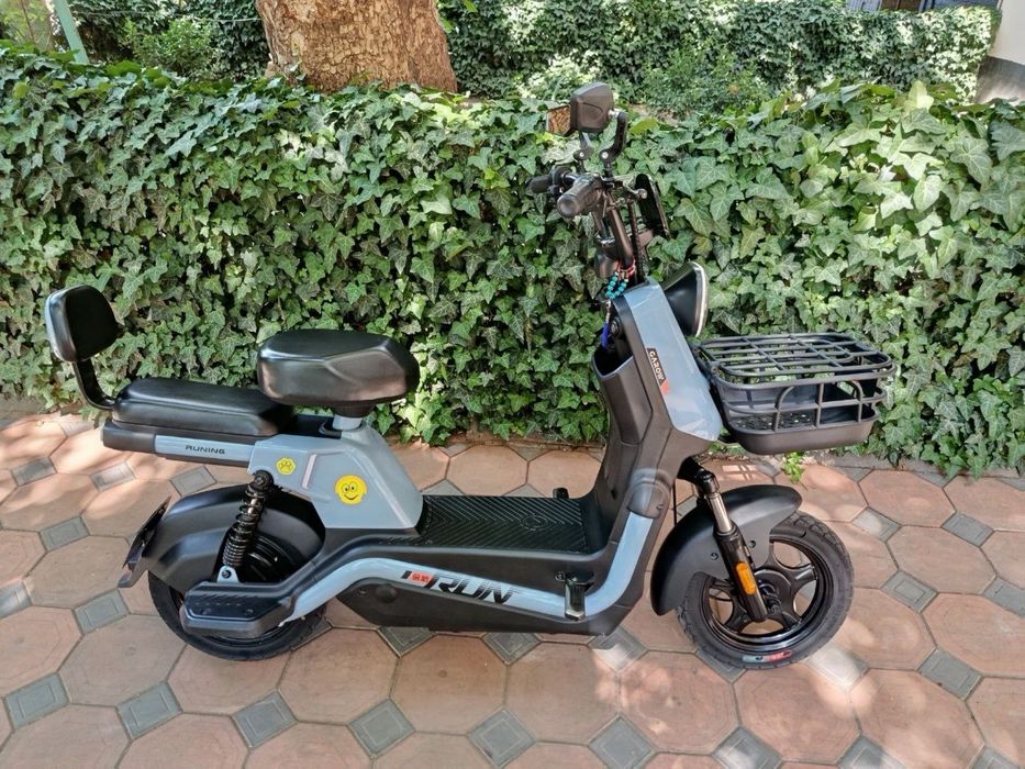 Электроскутер AIMA TDT2245Z (китайский заводской бренд)