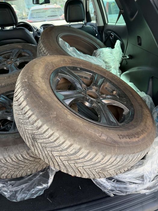 Jante originale Hyundai pe 16"