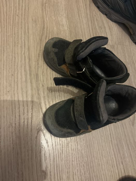 Детская обувь для мальчика и девочки