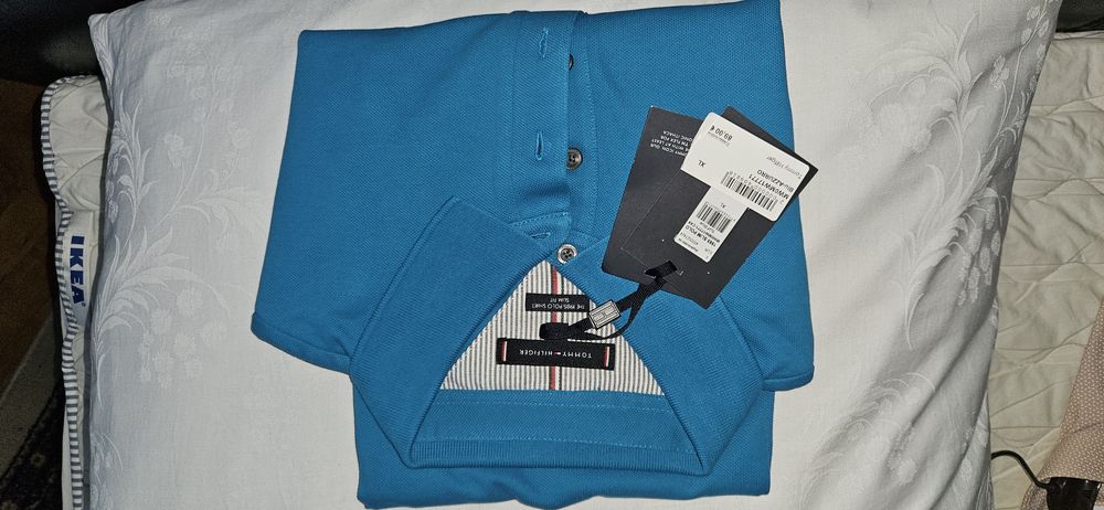 Vând tricou Tommy Hilfiger XL slim fit