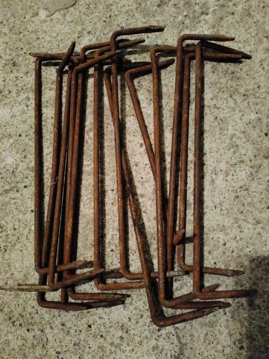 Продам скобы для стропил