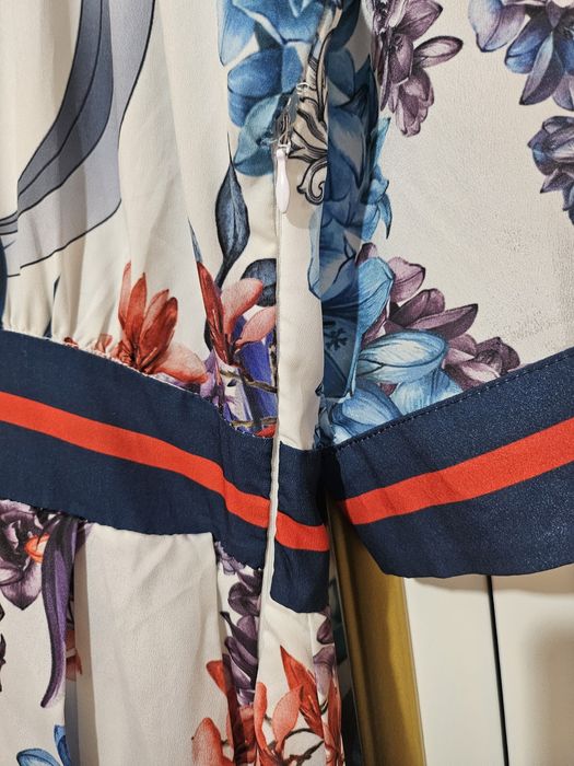 Дамска официална рокля