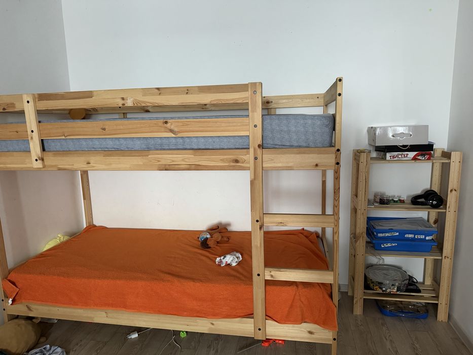 Продам двухъярусную кровать IKEA