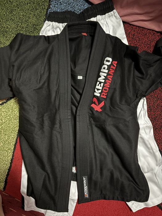 Kimono nockout kempo