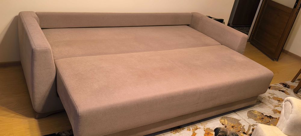 Продавам диван в отлично състояние