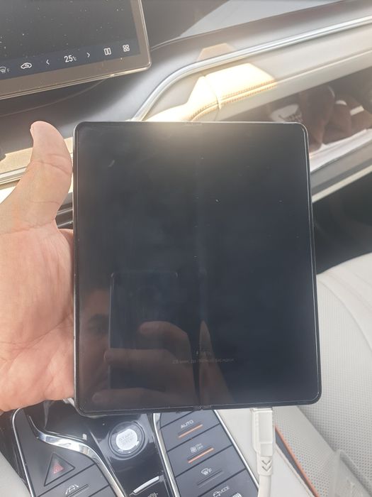Телефон  срочно сотилади samsung z fold 5 холати  яхши срочно  пул  ке